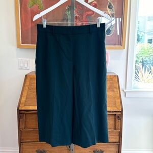 Judith & Charles Wales Short Pants